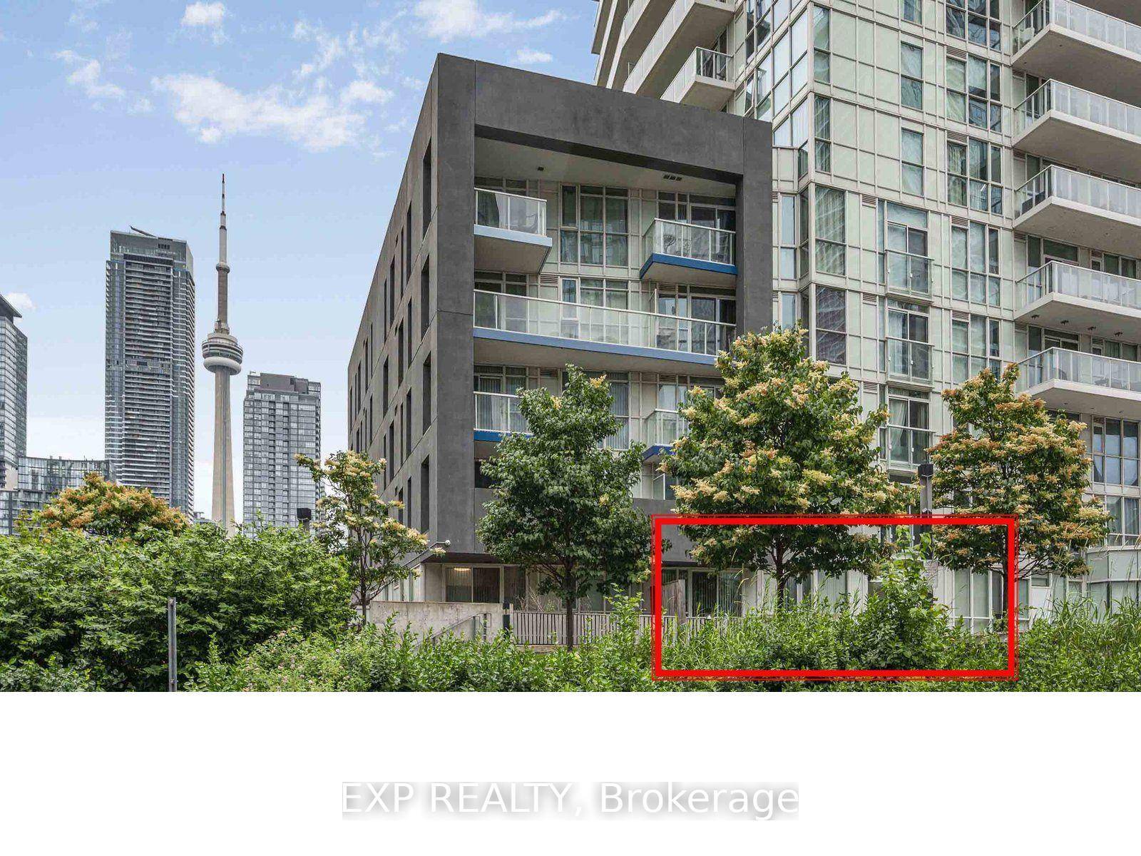 Living at 116 75 Queens Wharf Road truly offers the best of downtown Toronto living with the feel of a house, but at a fraction of the cost !