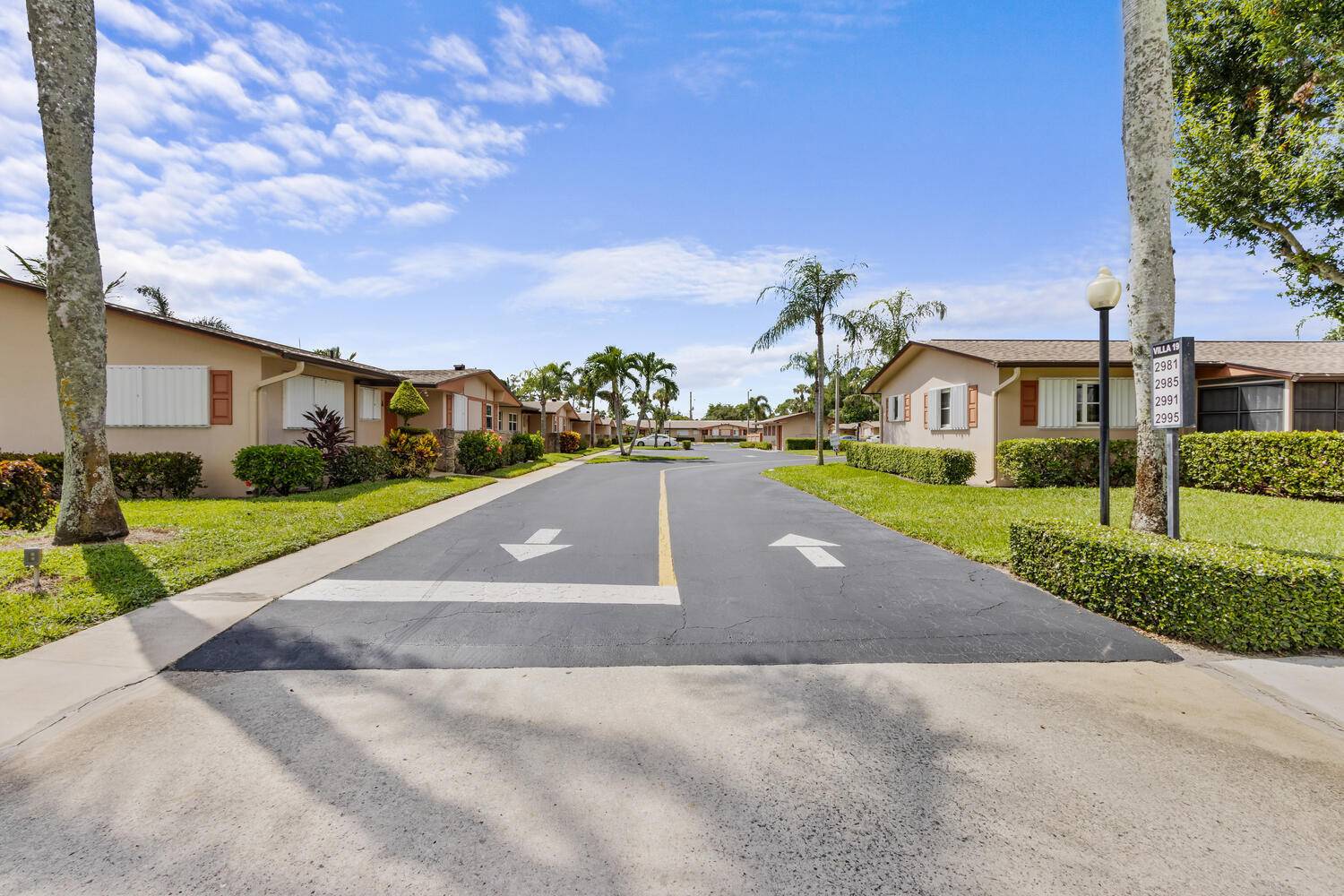 Beautiful well kept 55 community 2 bedroom 2 bath villa in a manicured and desirable community.