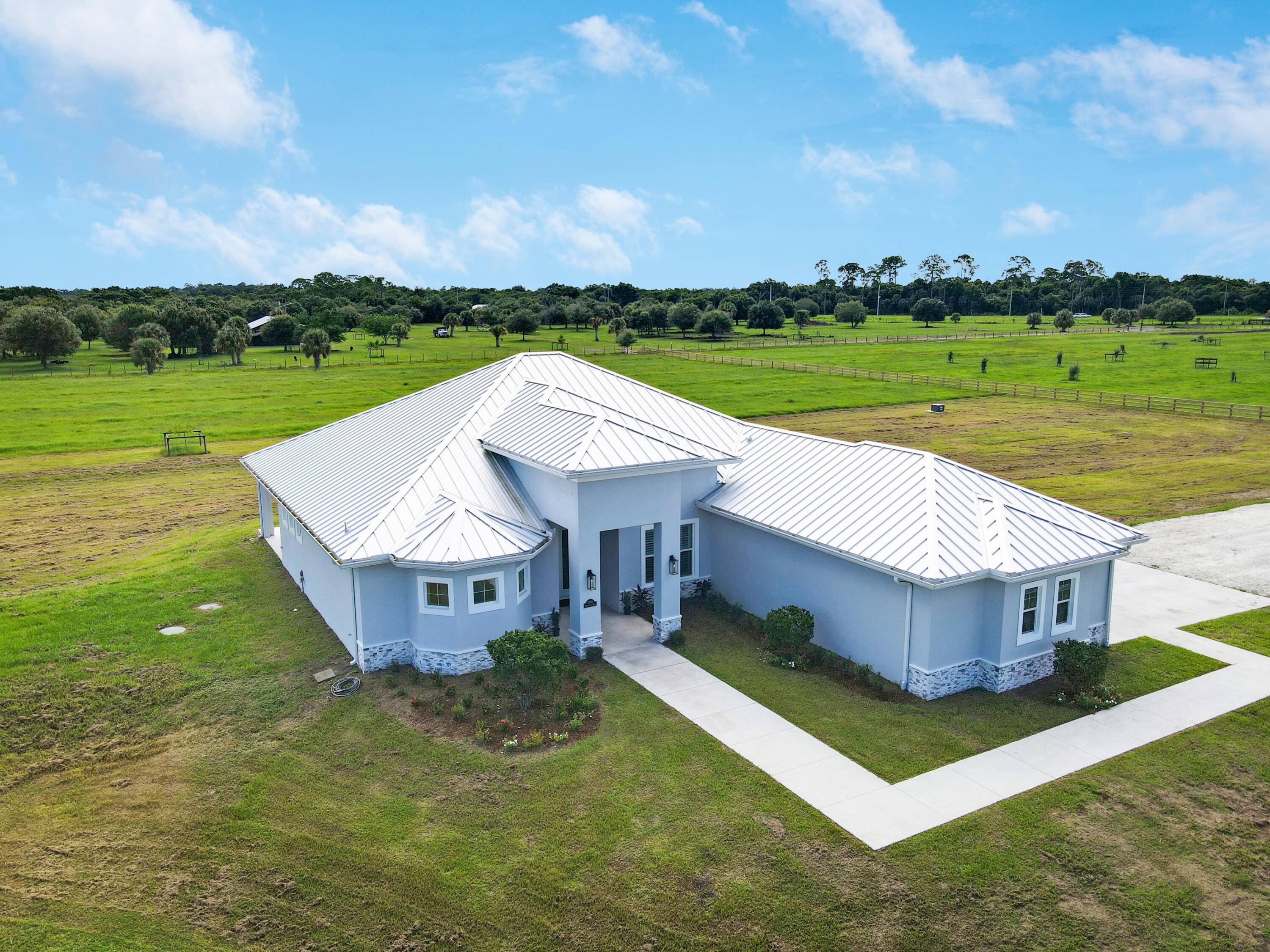 Experience the perfect blend of rural charm and luxury redefined, where timeless elegance meets the tranquility of nature !