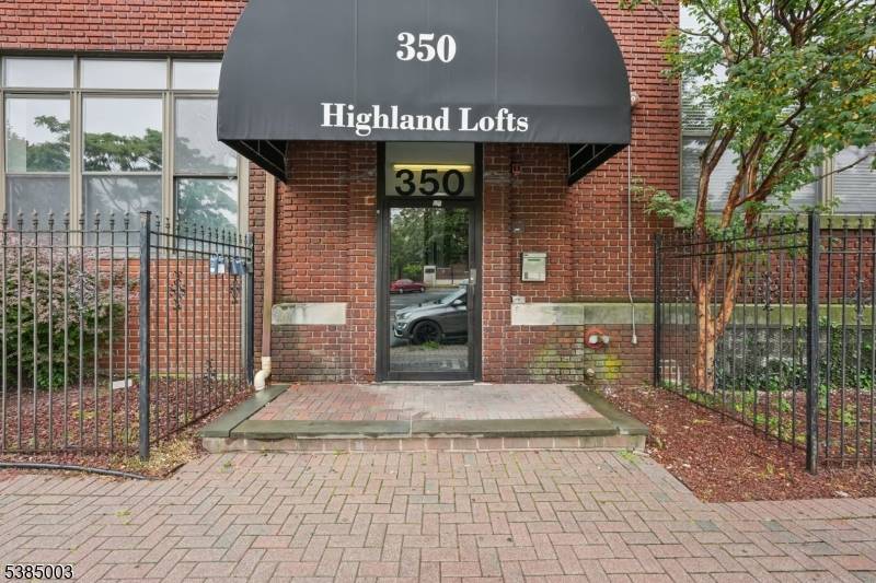 Discover the perfect blend of character and convenience in this spacious loft apartment at Highland Lofts, located just steps from the vibrant Valley Arts District.