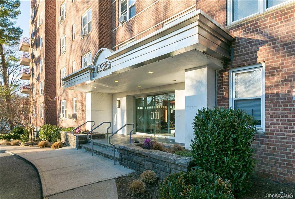 Must See Renovated Condos in Bronxville PO.
