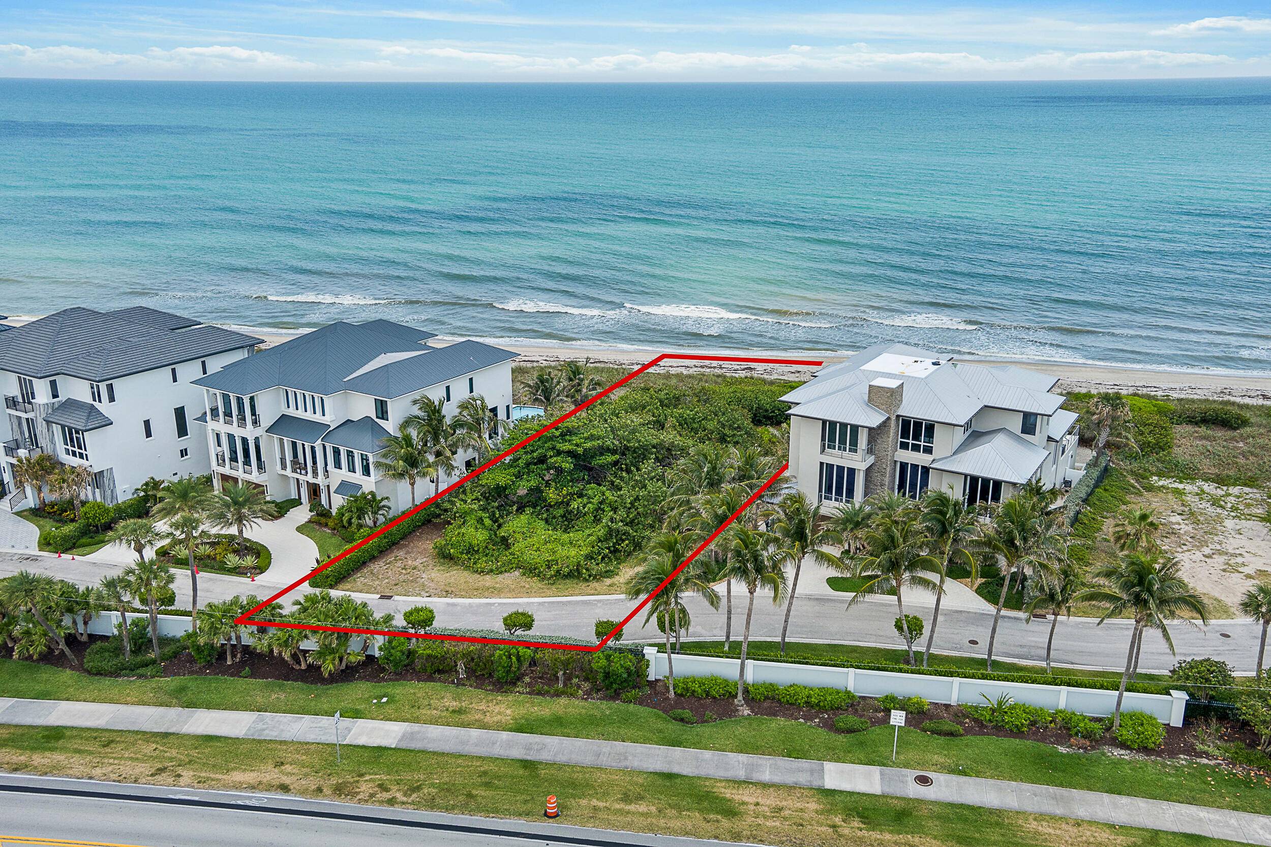 Discover the ultimate ocean to river lifestyle in the exclusive, gated community of Diamond Sands.