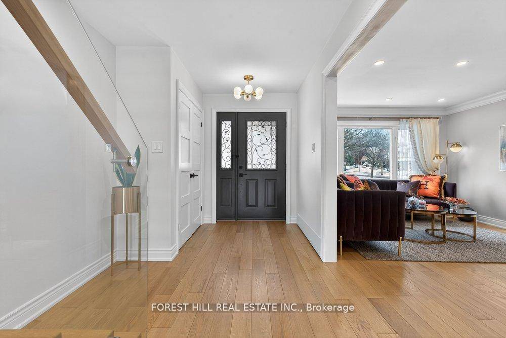 PRIDE OF OWNERSHIP This residence feels fresh new and absolutely a turn key condition Seeing is Believing PREMIUM FINISHES and COMPLETELY UPDATED amp ; RECENTLY RENO'D SPENT GRACIOUS FAMILY HOME ...