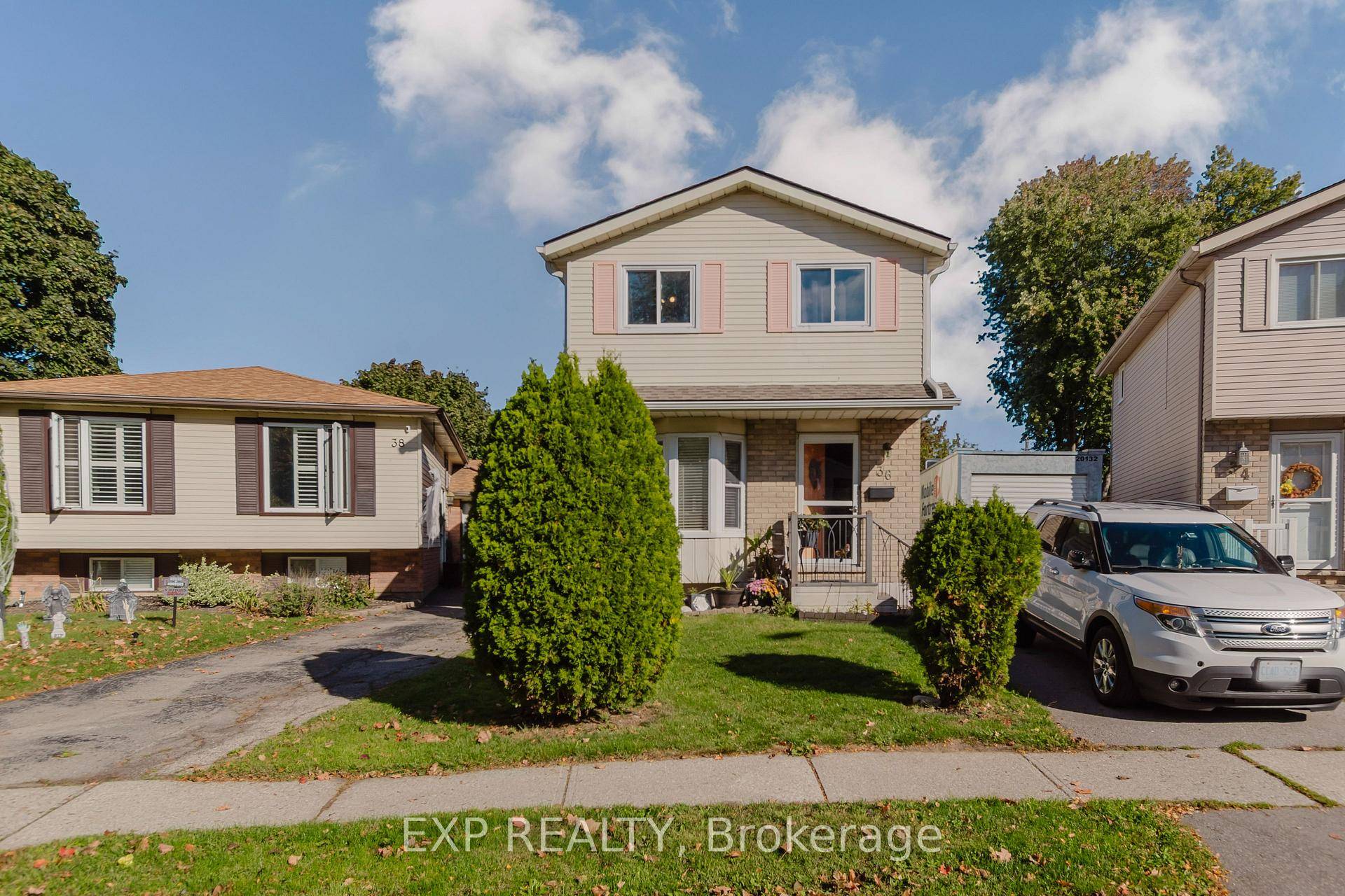 Wow ! Welcome to Your Lovely and Charming 5 Bedroom Two Storey Home Nestled in one of Brantford's Desirable and Sought After North End Neighbourhoods of Brantwood Park.