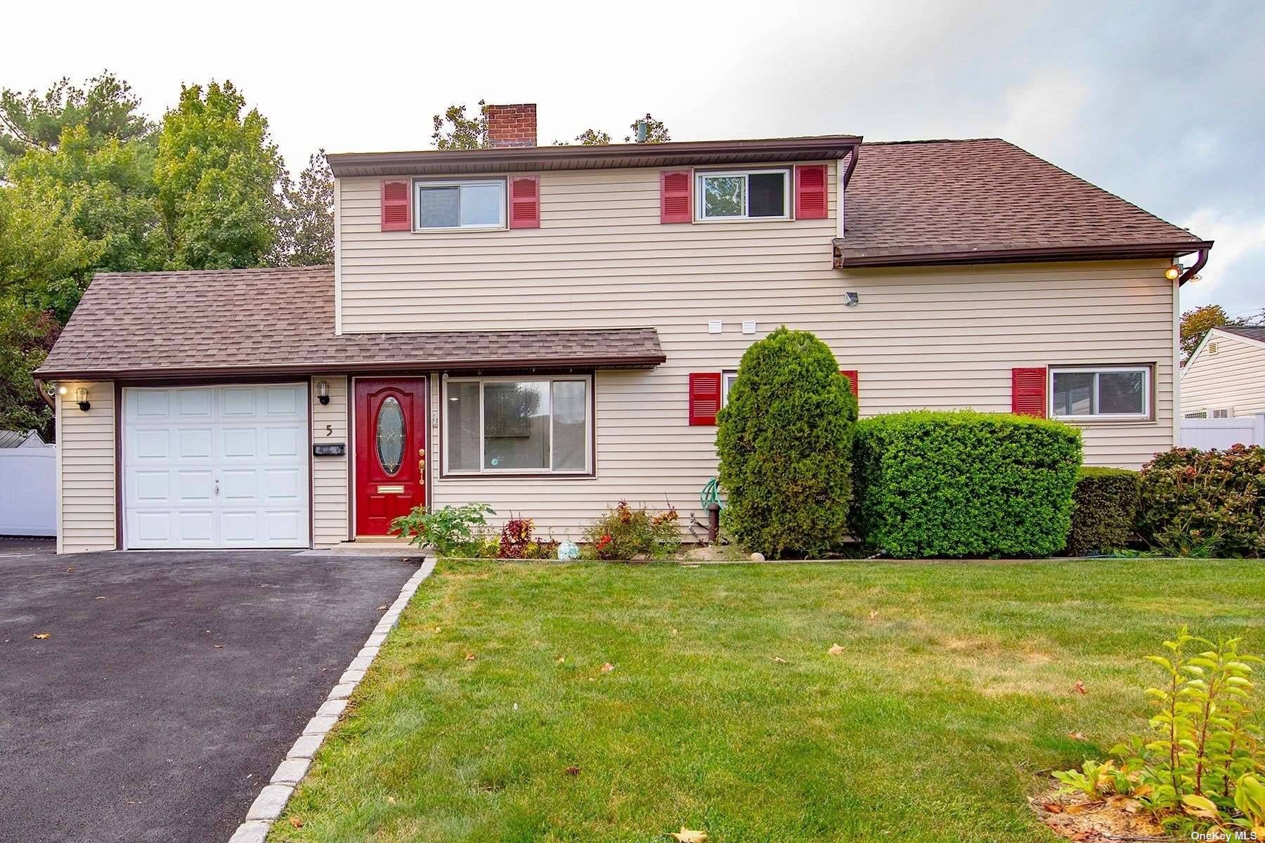 This Expanded Ranch Located On A Nice Quiet Street Features 5 Bedrooms, Newly Renovated 2 Full Baths, Brand New Eik With Stainless Steel Appliances and Granite Counter Top, Living Room ...