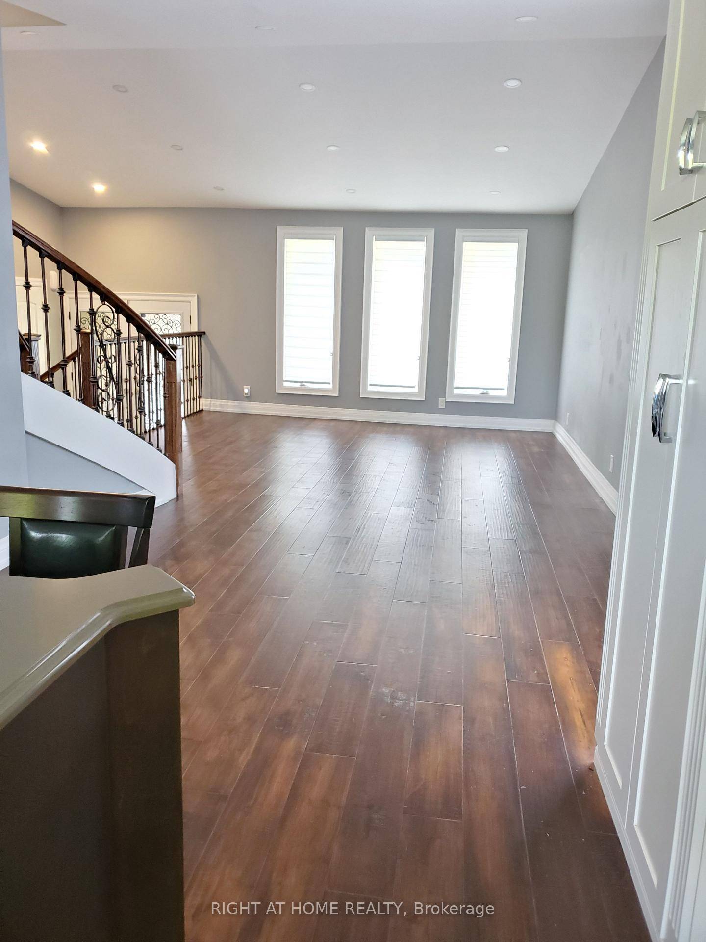 Welcome to 6015 Church's Lane in Niagara Falls rare to find 48.