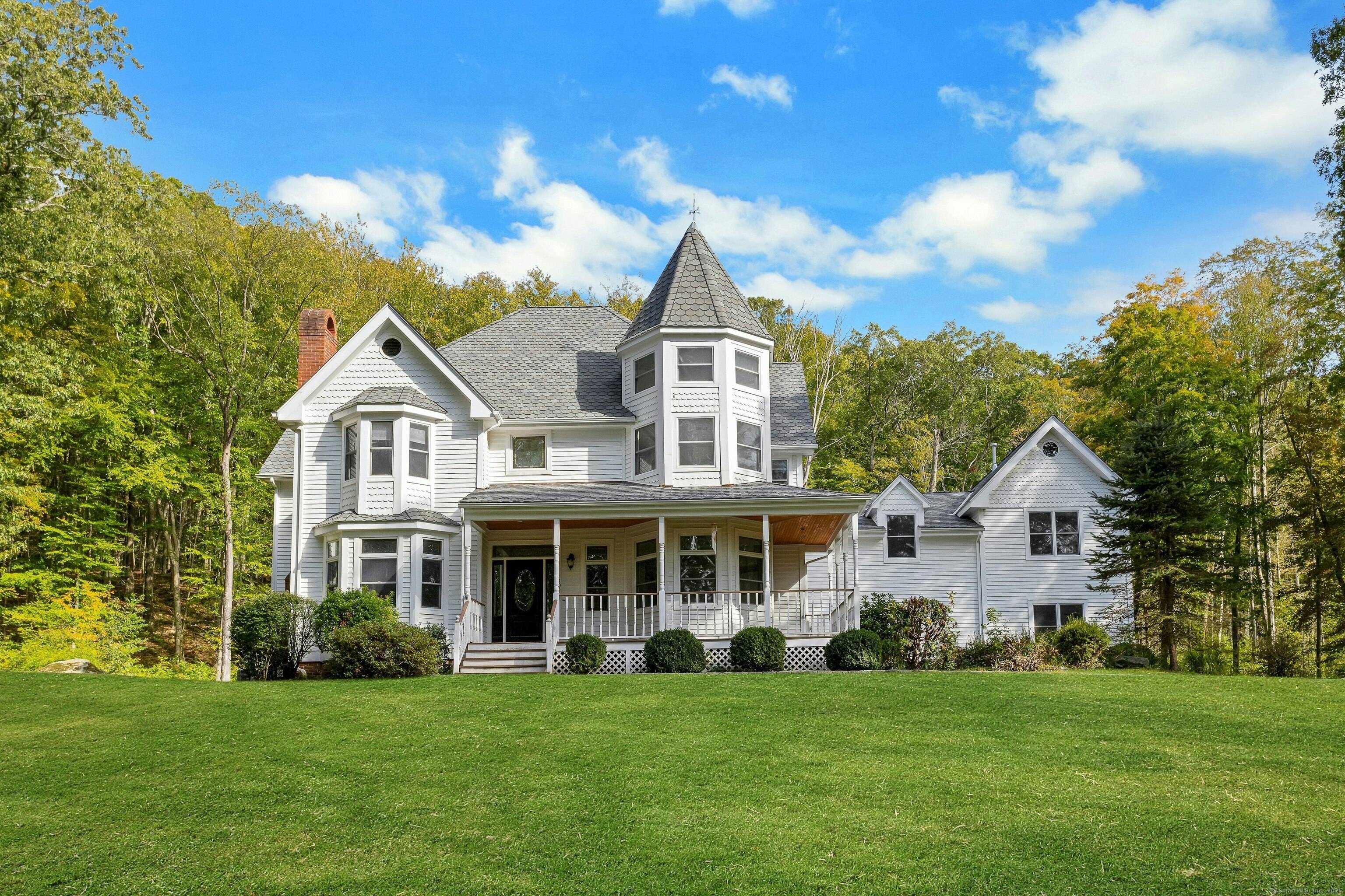 Fully Furnished 5 Bedroom Retreat in Easton All Utilities Included !