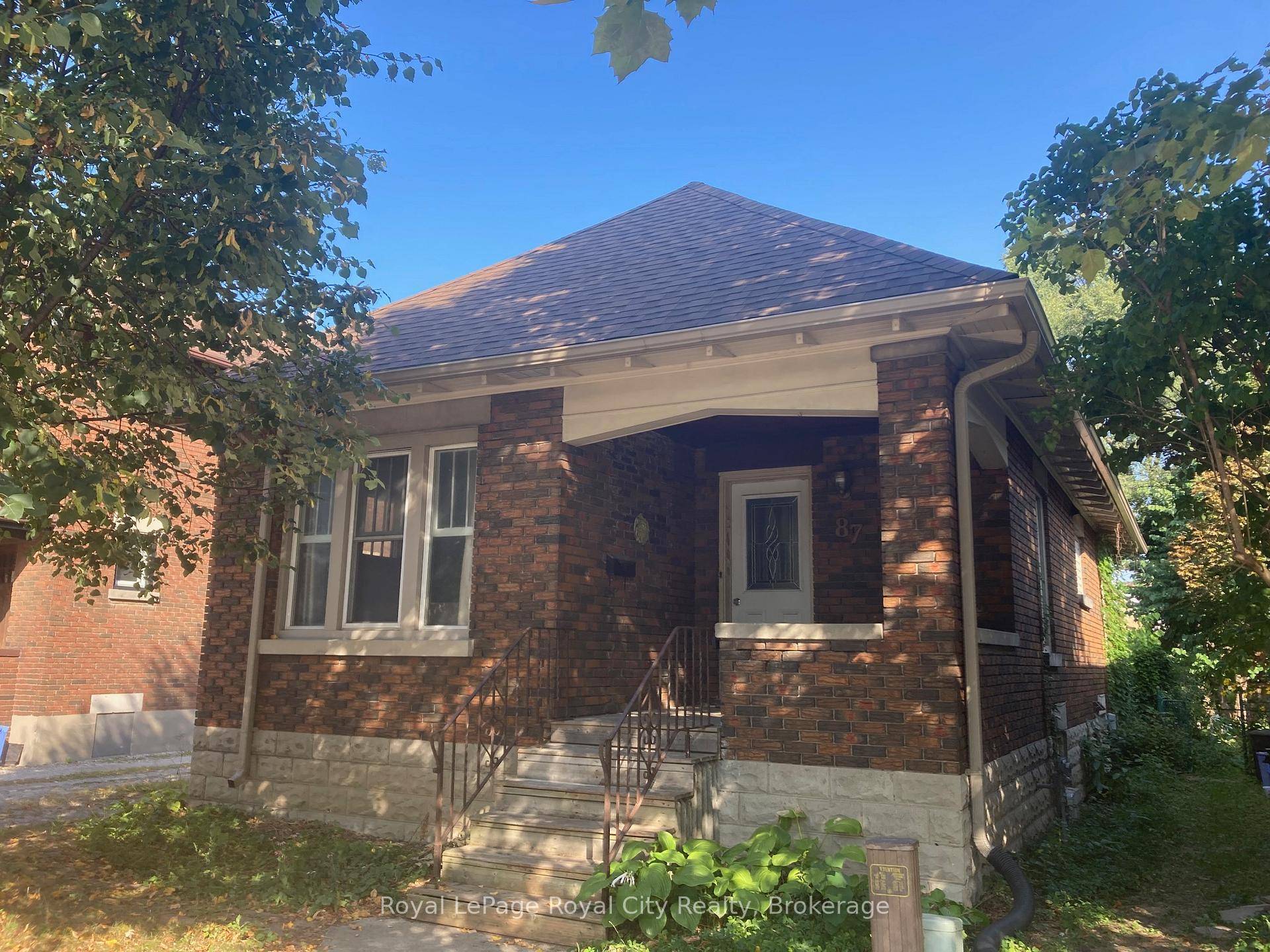 Welcome to this great starter home !