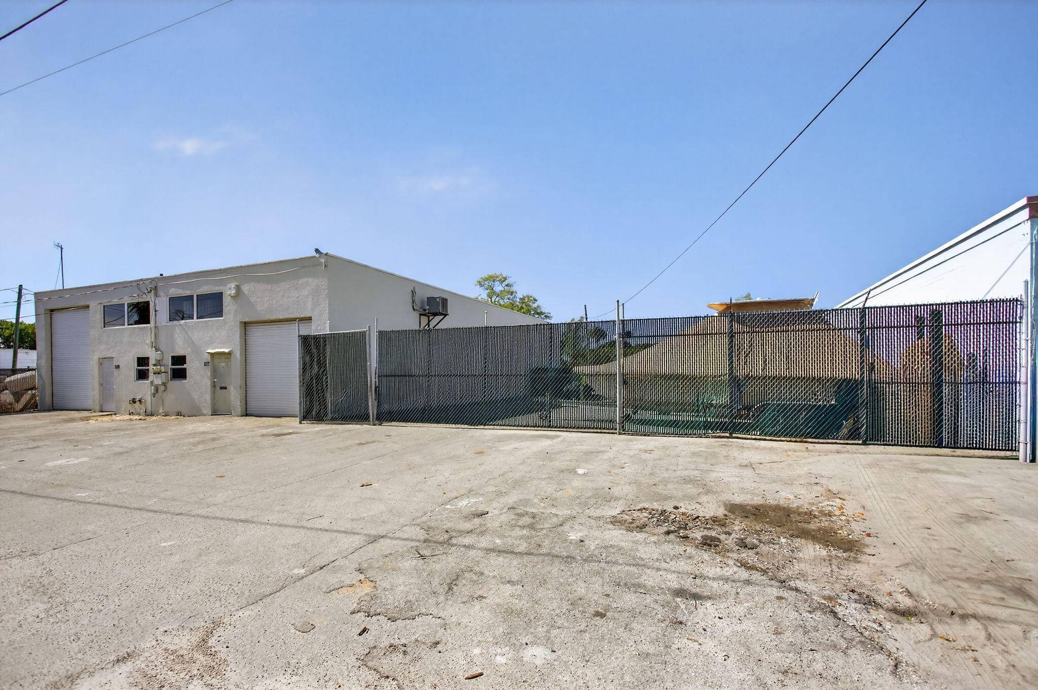 3, 800 sq ft warehouse with two 1, 900 sq ft units !
