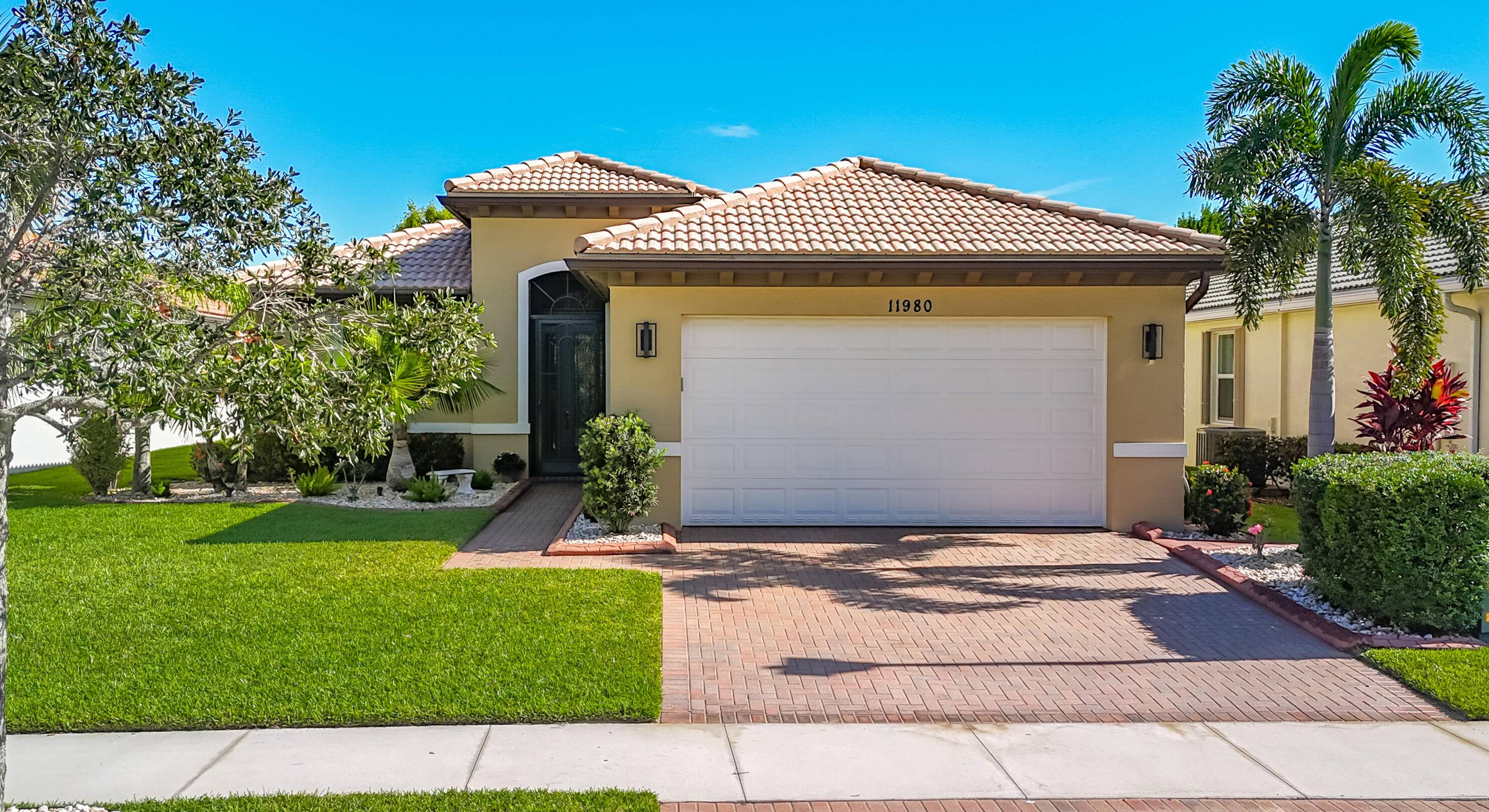 Immaculate 3 bedroom 2 bath home located in the heart of Tradition !