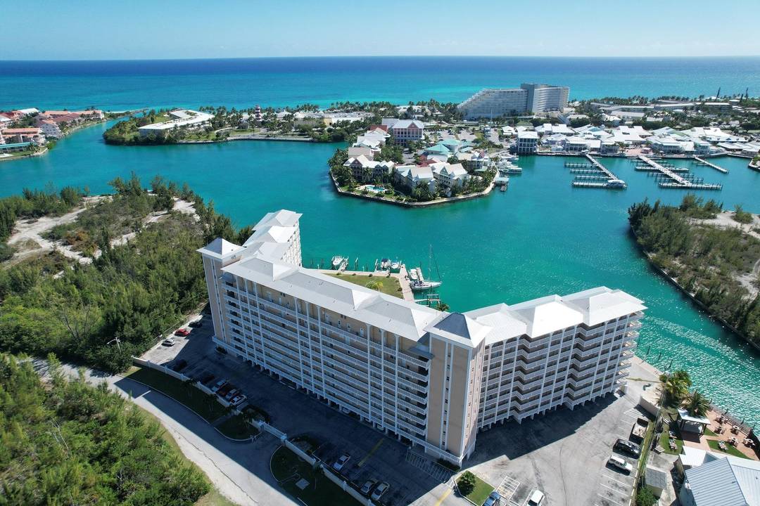 HARBOUR HOUSE TOWERS Condo Grand-Bahama-Freeport