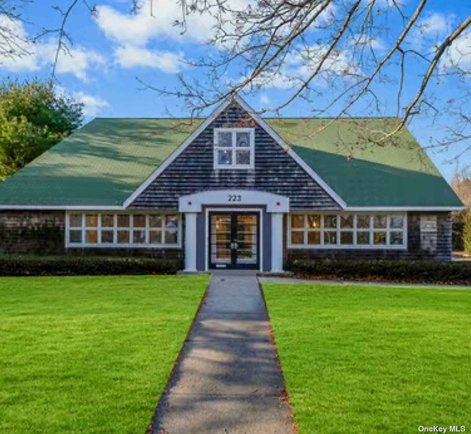 223 Hampton Road, Southampton, NY 11968