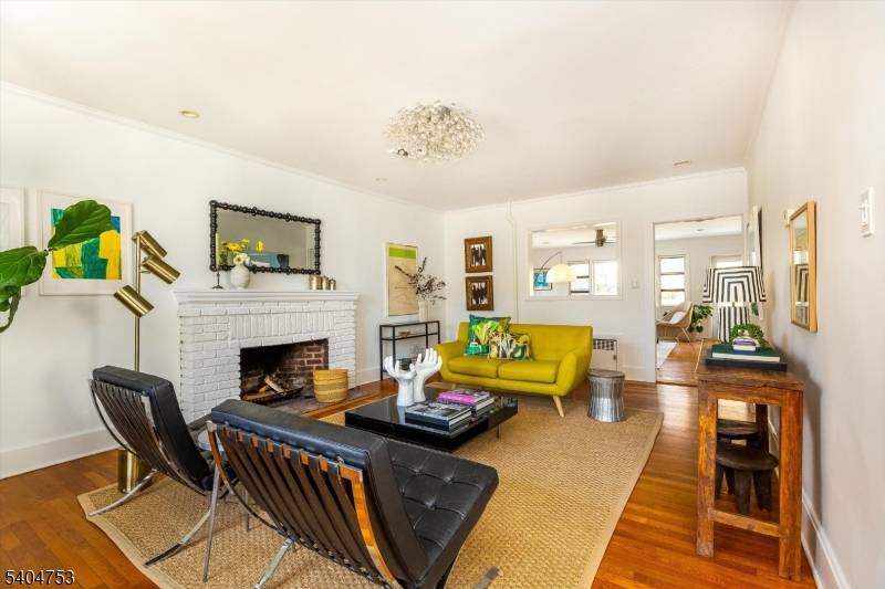 Sitting pretty on a prime Glen Ridge street, this inviting Center Hall Colonial is truly move in ready.