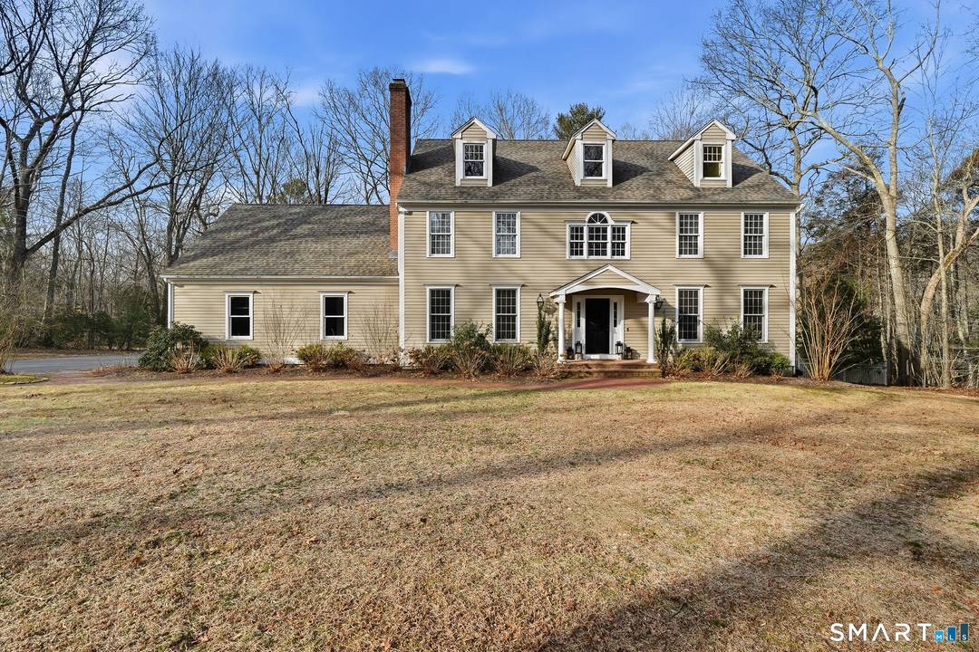 Privately set in one of Old Lyme's most cherished residential enclaves, 12 Matson Ridge is a distinguished five bedroom Colonial that reflects the enduring charm and architectural tradition of coastal ...