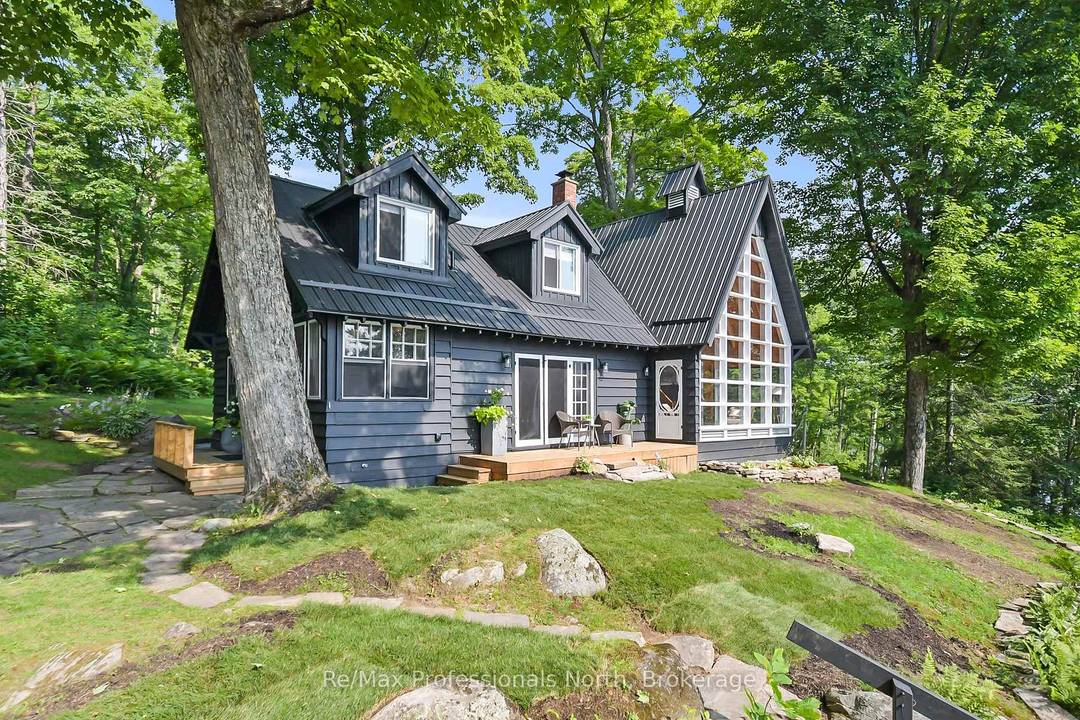 Step into a fairytale setting on the serene shores of Peninsula Lake, where timeless charm meets natural beauty.