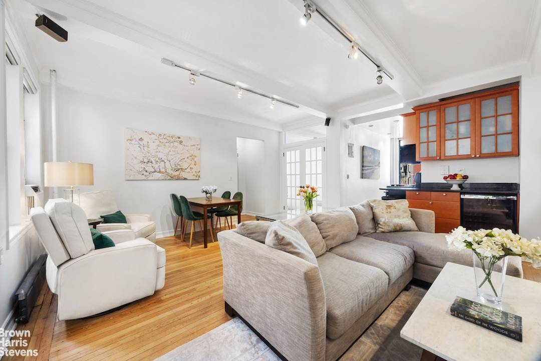 Spacious two bedroom, two bath home nestled in the heart of Lincoln Square.