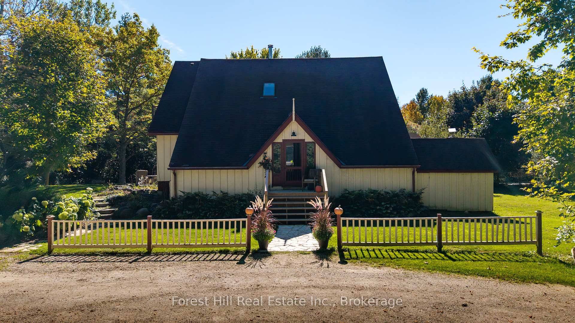 Welcome to an extraordinary opportunity to own a magnificent 27 acre country estate, perfectly positioned less than five minutes from Thornbury.