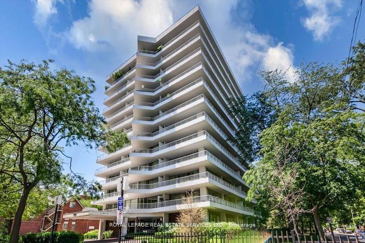 Annex Sophisticated living with Yorkville at your door.