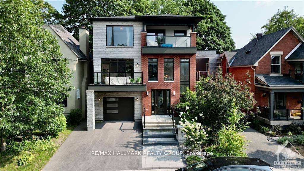 LOCATION, LOCATION Welcome to 14 Thornton Ave.