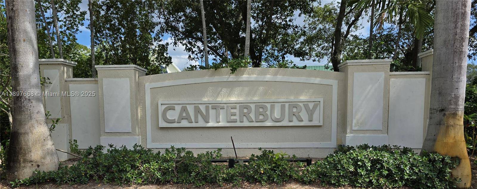 Charming 3bed 3 bath DEN Townhouse with an excellent floor plan and many upgrades 2 car Garage with great storage.