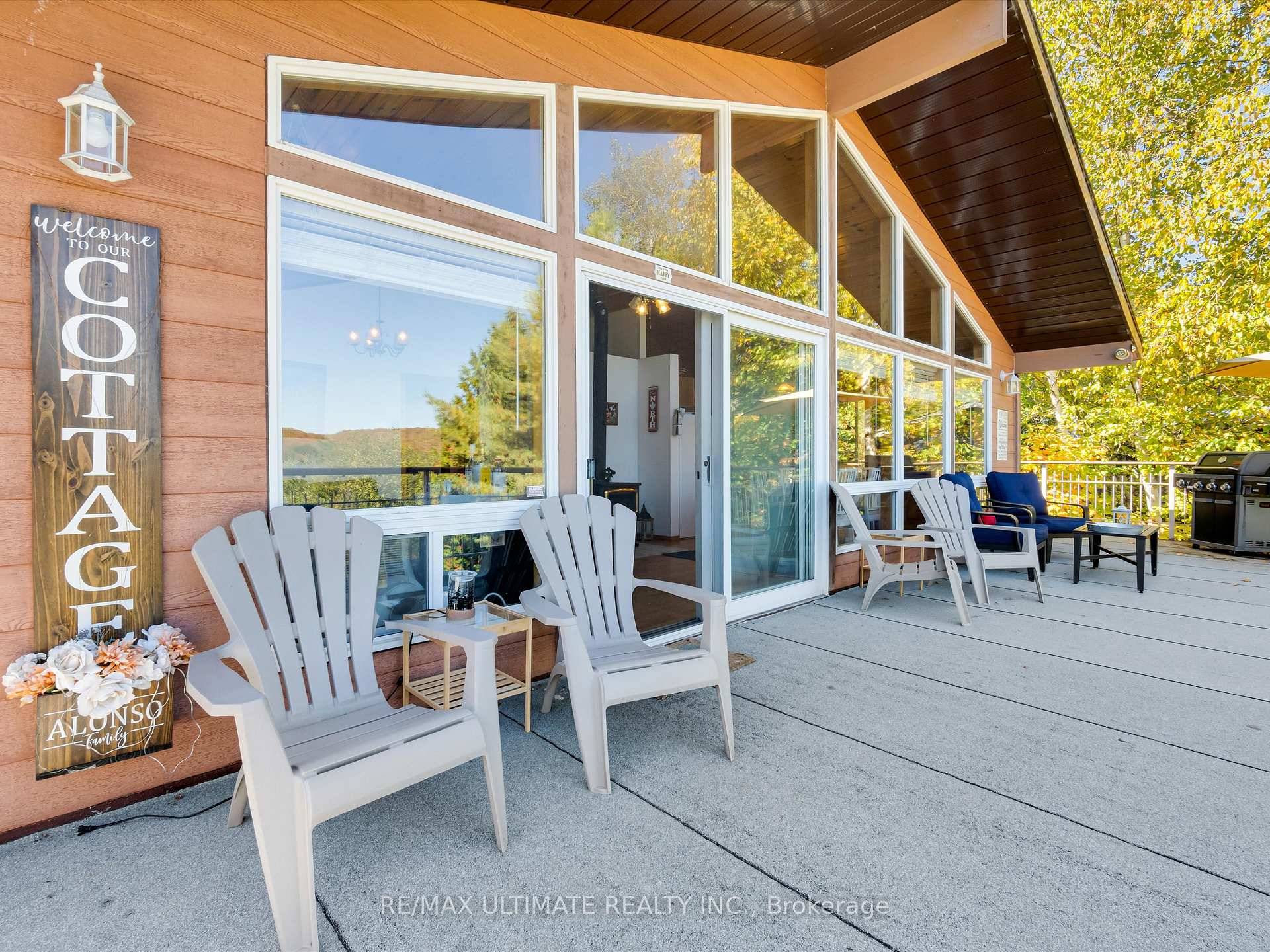Foote Lake Cottage in Novar, offers a generous 105 by192 foot lakefront lot, Featuring 3 2 bedrooms, 2 full bathrooms, with two garages to store a boat or can be ...
