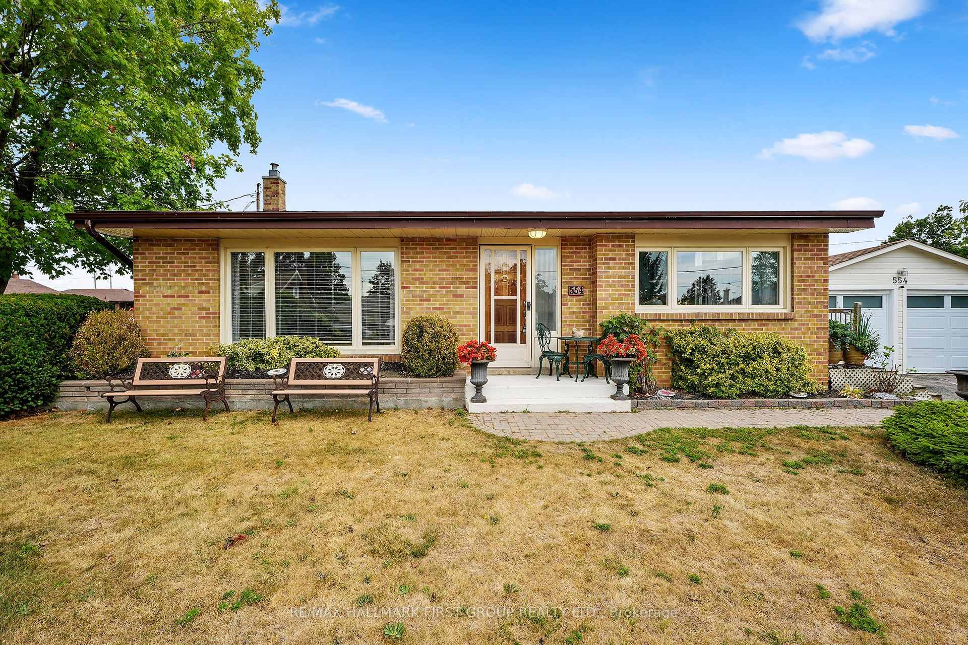 OPEN HOUSE SUN FROM 12PM 2 PM !