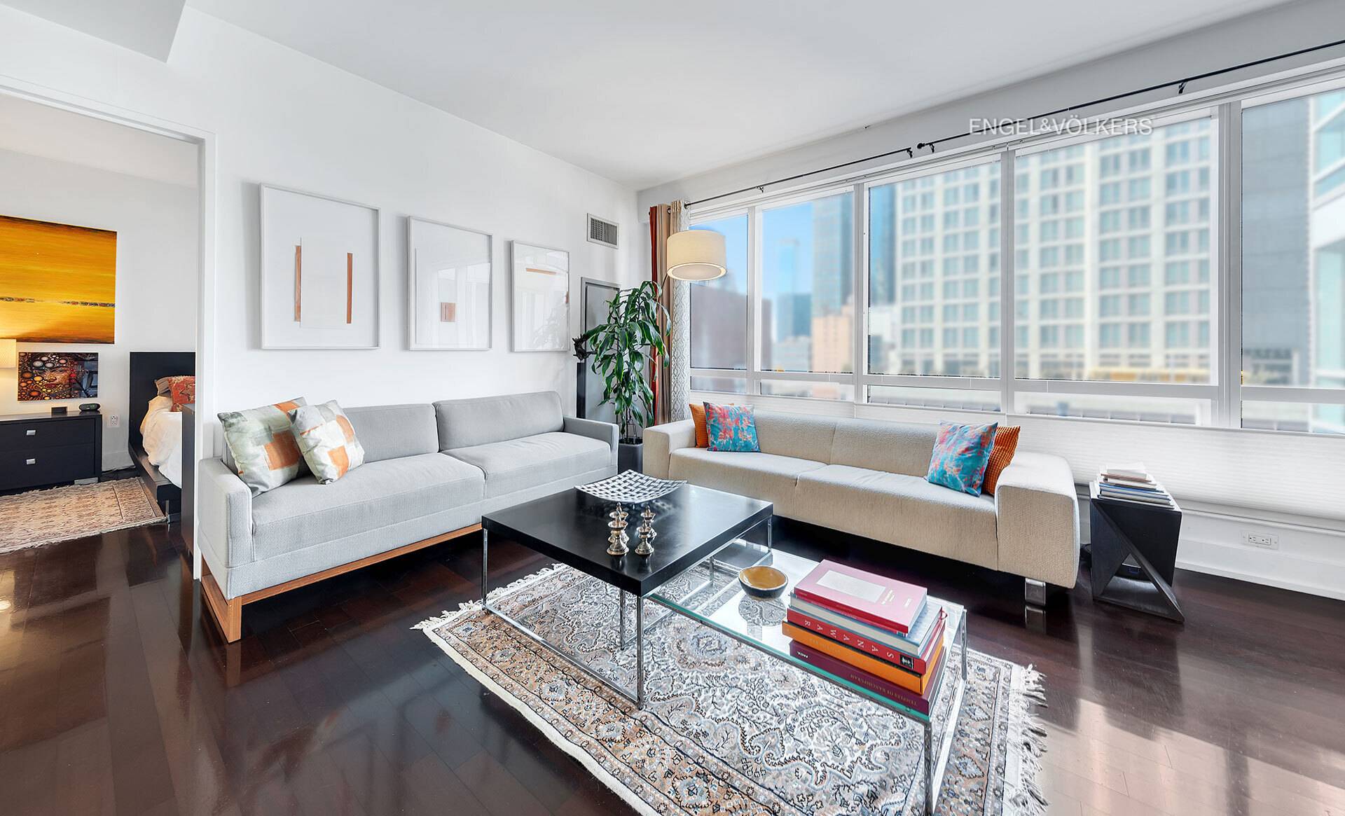 Prime Midtown Manhattan Hudson Yards Gorgeous 1 Bedroom 1 Bath home wrapped in Floor to Ceiling Windows facing West in the Full Service, Luxury Orion Condominium.