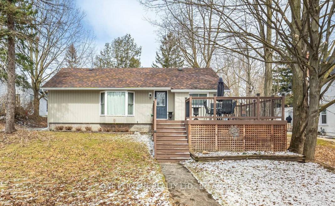 Perfect For Investors, Large Families, Or Those Looking To Live In One Unit And Rent Out The Other !
