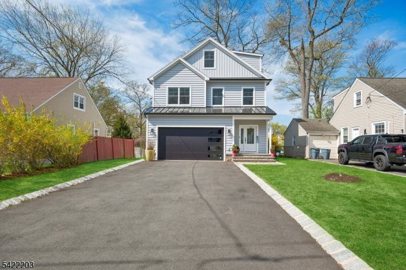 Your dream home awaits ! Discover the pinnacle of luxury in this stunning new construction home, boasting approximately 4, 100 sq ft of elegantly designed living space with 4 beautiful ...