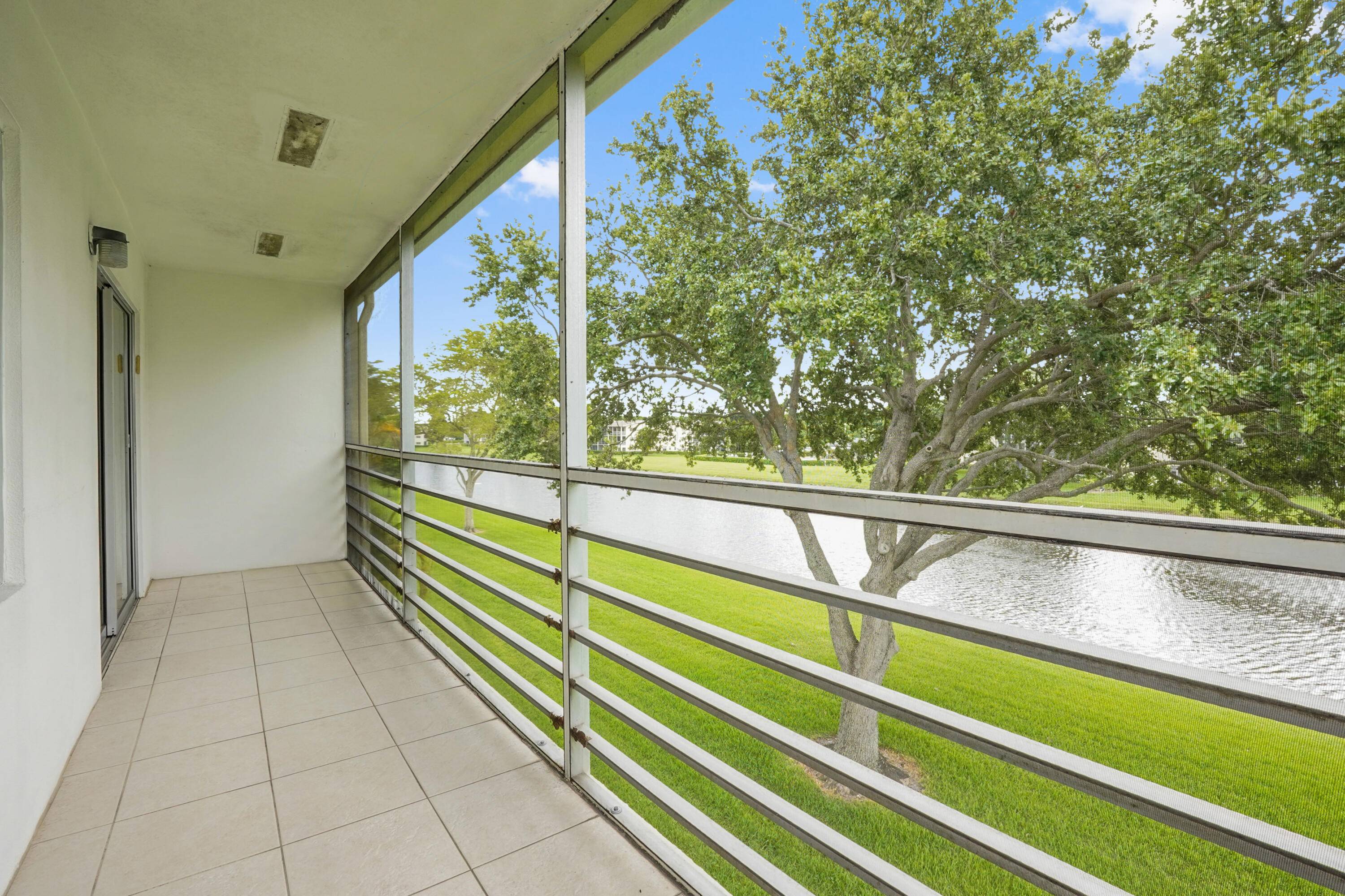 This fantastic condo is in the highly coveted Century Village Active Adult Community.