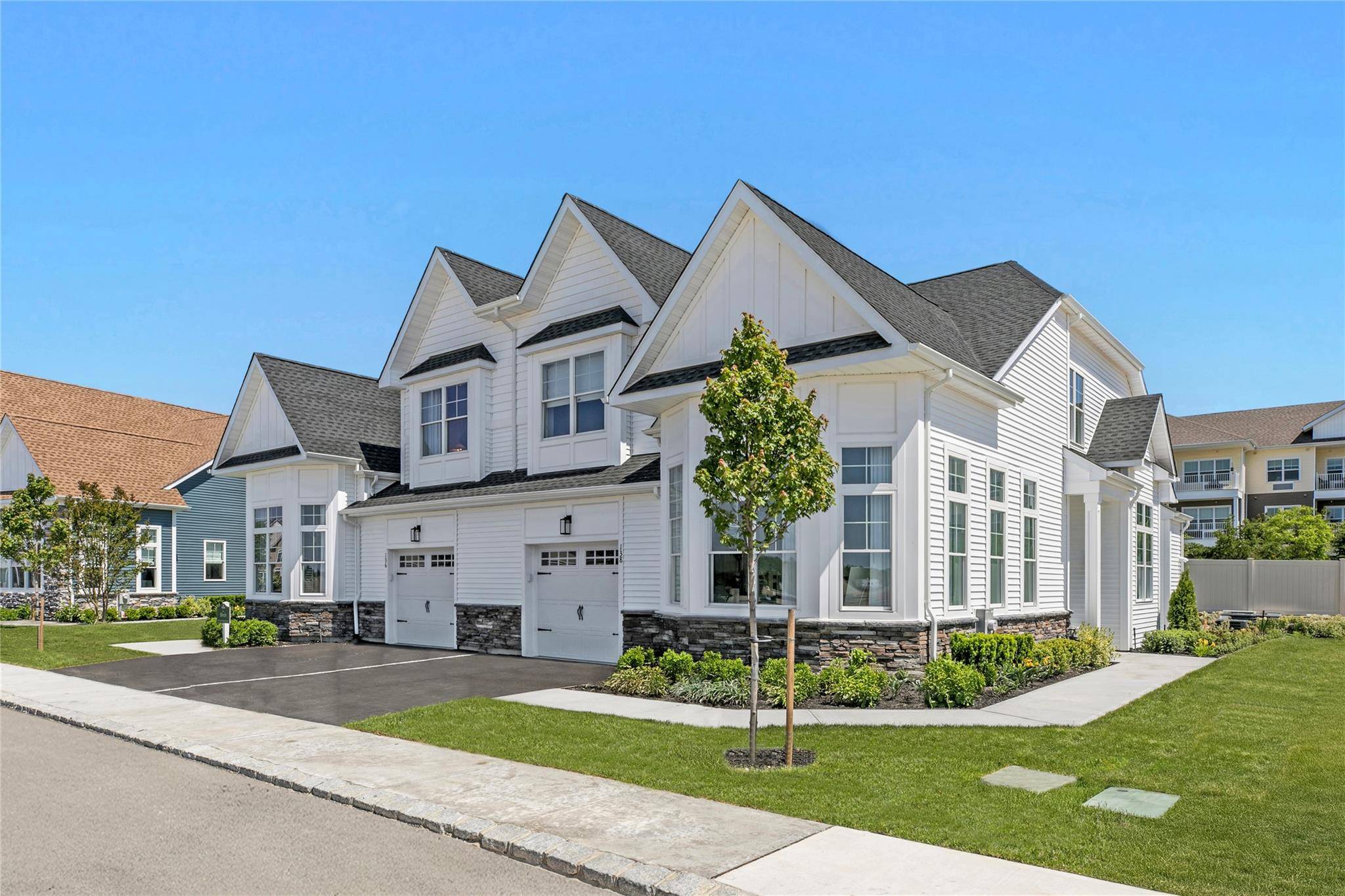 The Birch is a well crafted townhouse that blends modern living with sophisticated elegance.