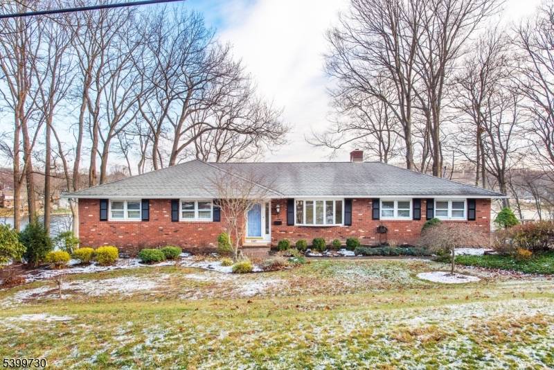 High Crest Dr West Milford Twp. New Jersey Single-Family