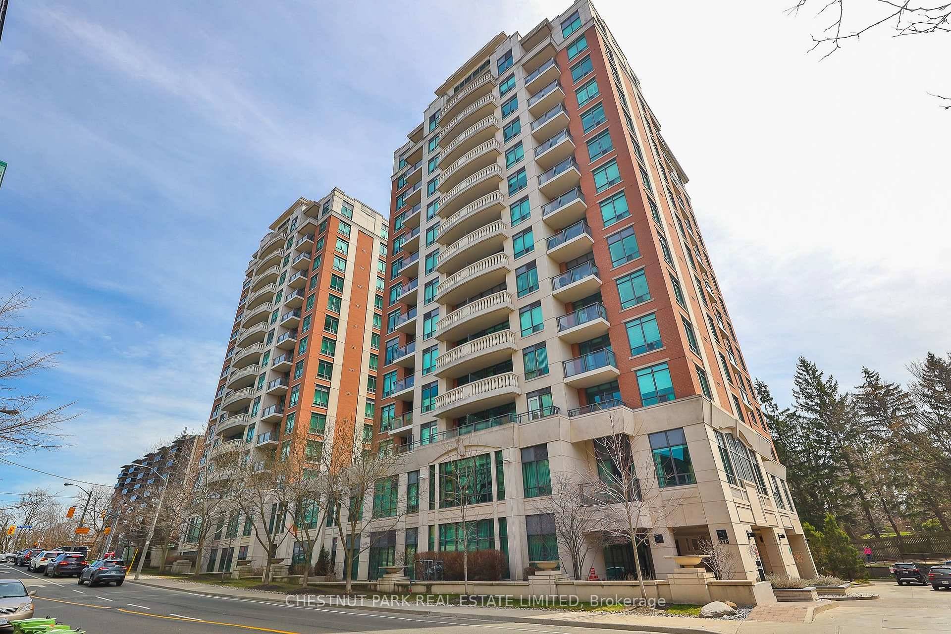 Spectacular 2 bedrooms and 2 full bathrooms corner suite with balcony, parking and locker, and loaded with quality upgrades throughout !