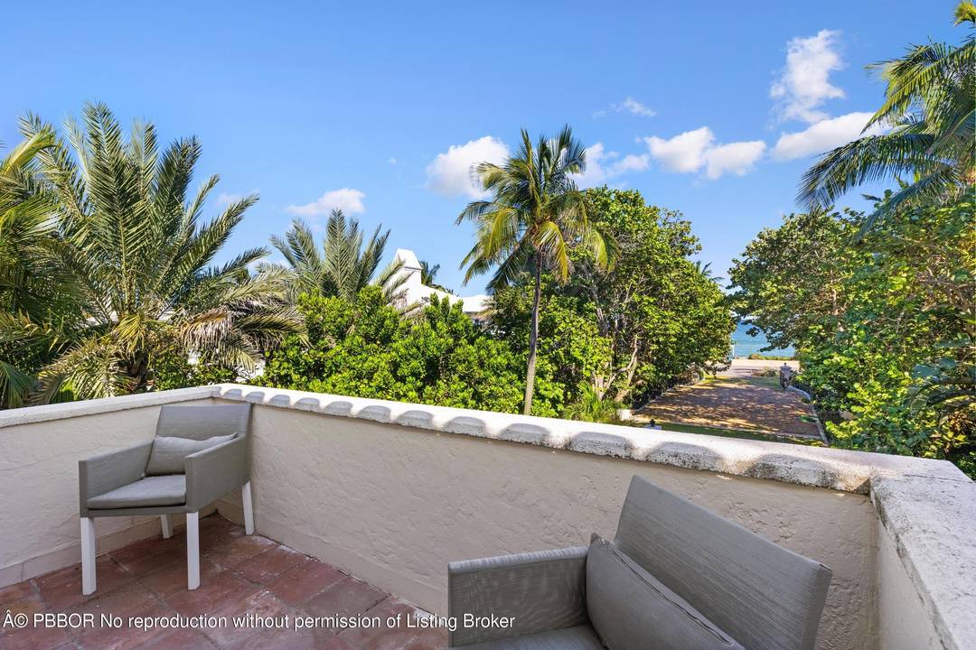 Fabulous opportunity to acquire an oceanfront property on Billionaires Row in Palm Beach's Estate Section.