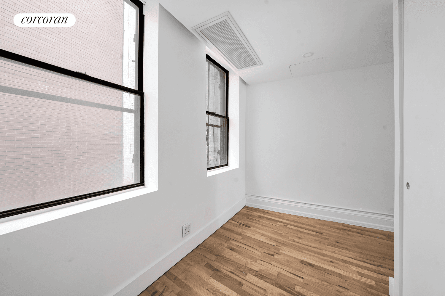 359 Canal Street 4 is a huge floor through loft studio space with tons of natural light.