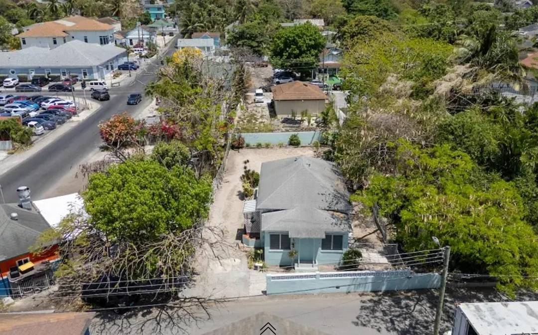 HARLEY STREET MT ROYAL Single Family Home New-Providence