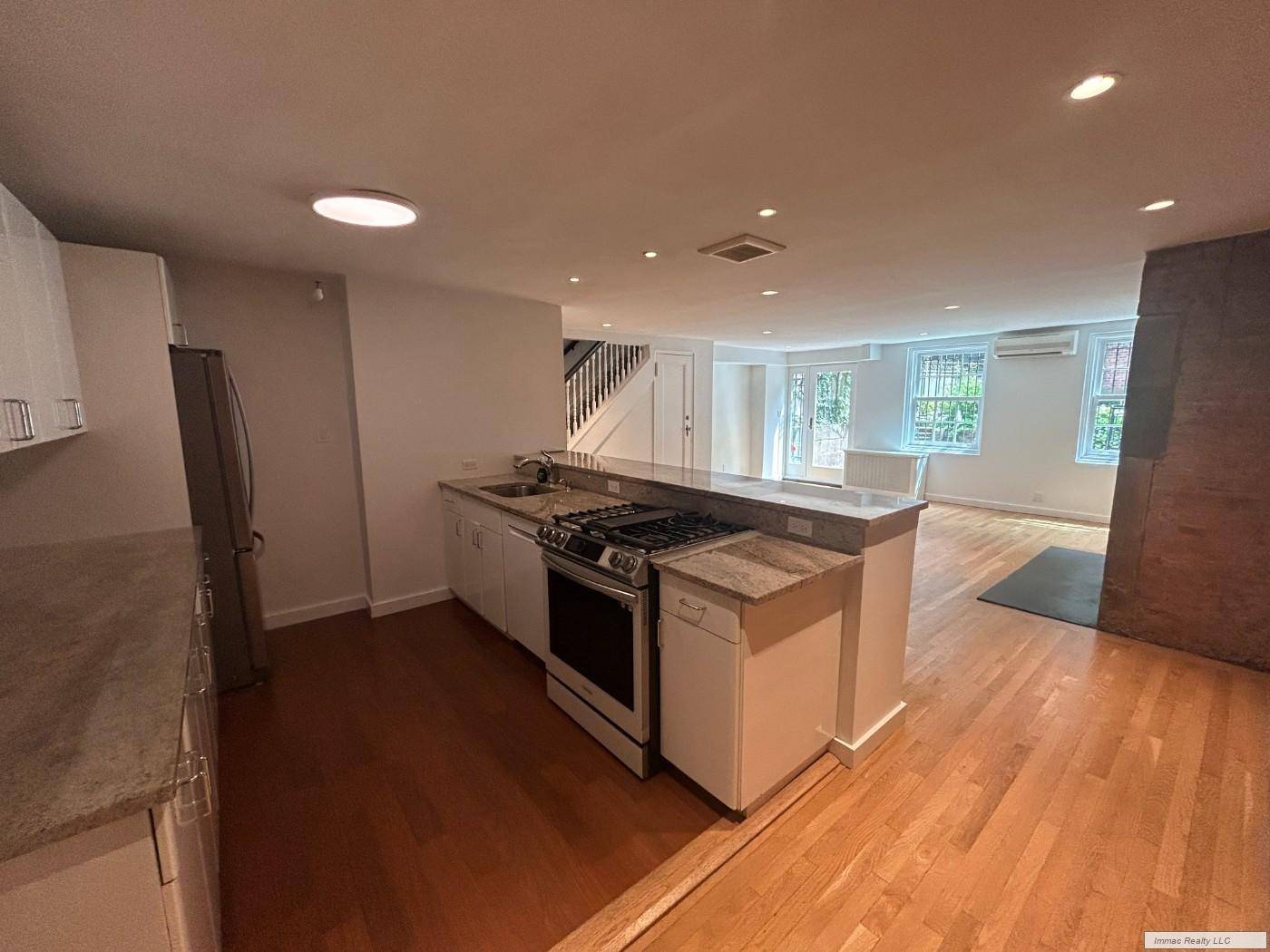 WEST 20TH STREET Between 9th 10th Gorgeous 3 BEDROOM 2BA AVAILABLE MID JUNEDuplex with 2 full floors in Townhouse amp ; Private Landscaped Backyard Garden amp ; PatioRARE OPPORTUNITY to ...