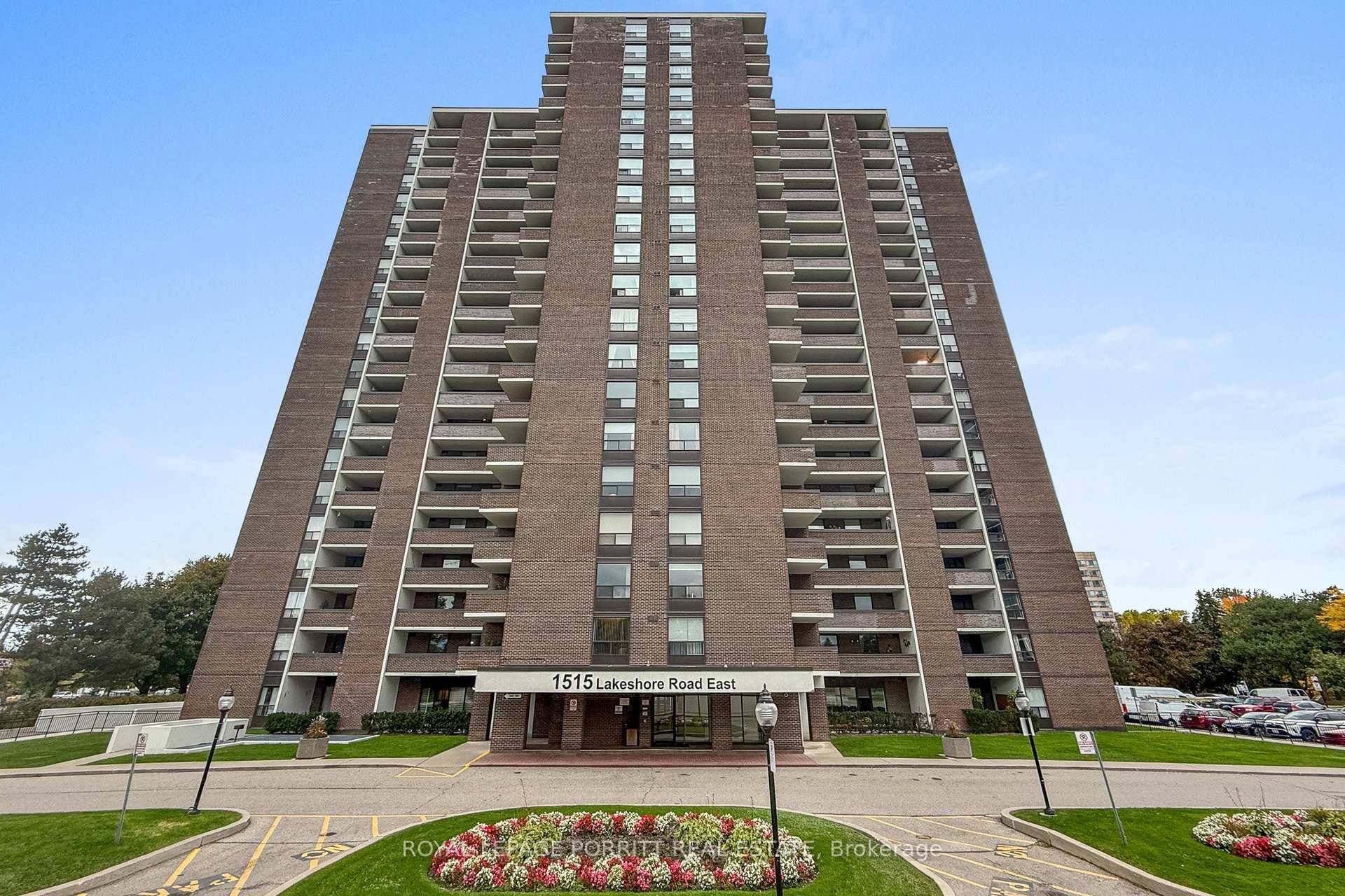Welcome to this beautifully updated sub penthouse offering breathtaking panoramic views of the golf course and Lake Ontario from an expansive open balcony.