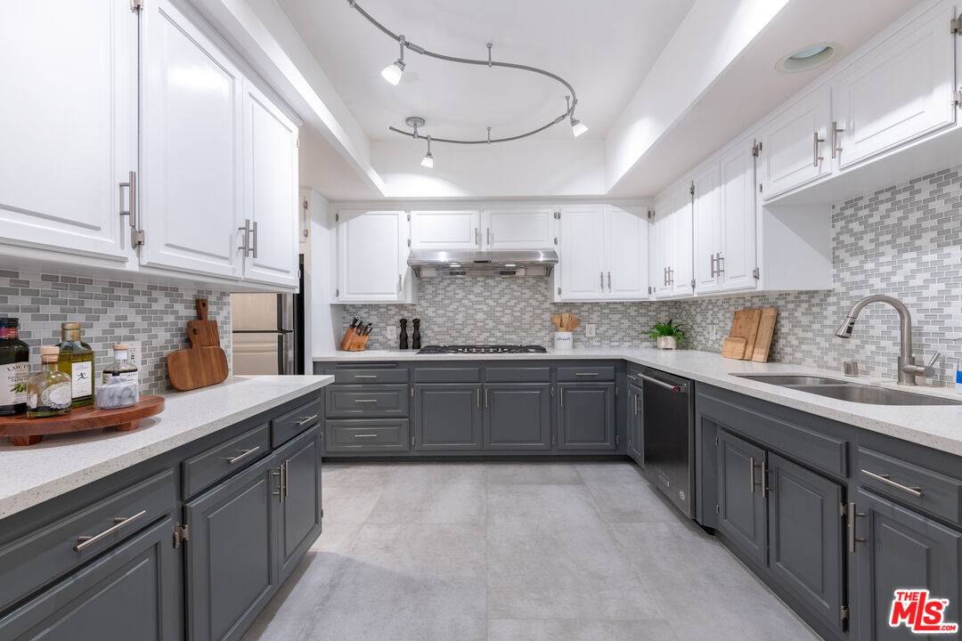 10794 Wilkins Ave 2BR Westwood La