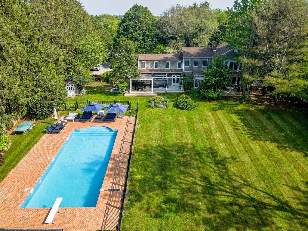 Amazing Location in Bridgehampton!