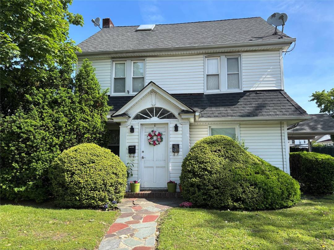 Great home in the Incorporated village of Rockville Centre, Rockville Centre Schools.