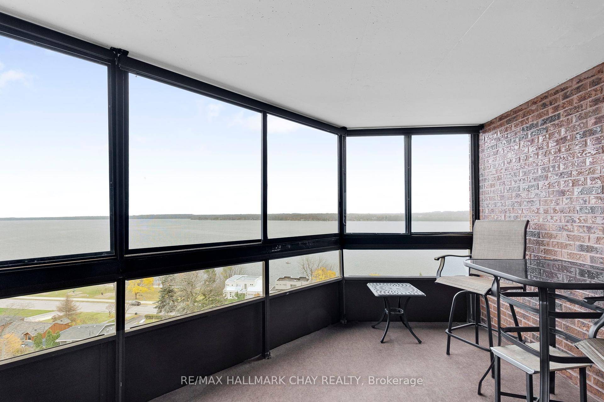 Absolutely one of the very best views of Kempenfelt Bay, in Barrie !
