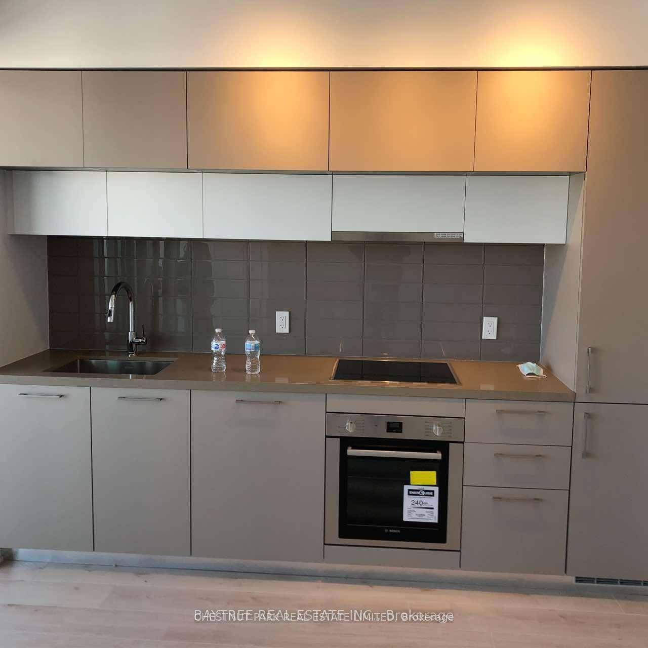 Incredible 1 bedroom in one of St.