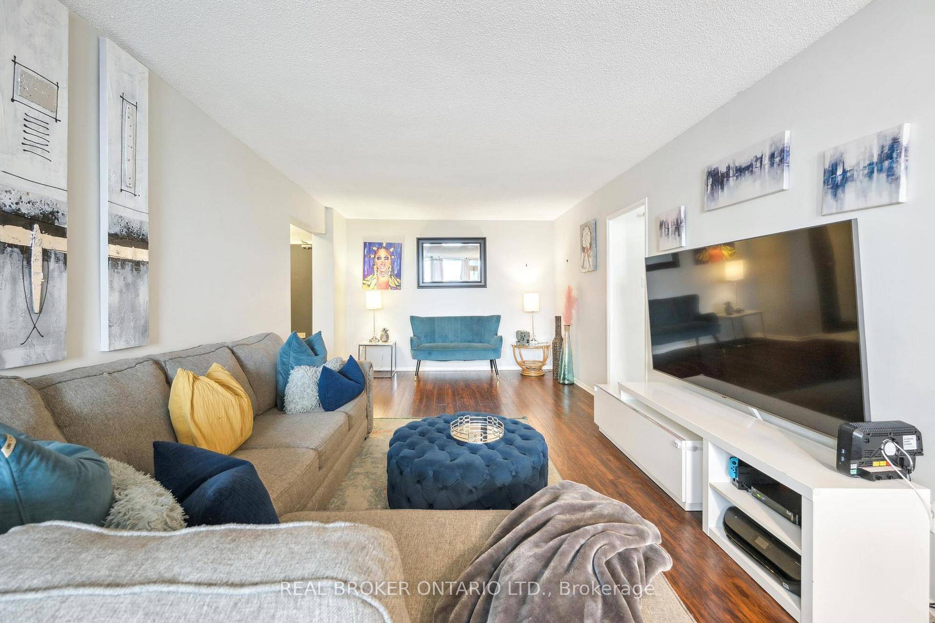 Welcome Home ! This bright and spacious 2 bedroom unit is ideally located in the heart of Etobicoke, offering the perfect balance of convenience and comfort.