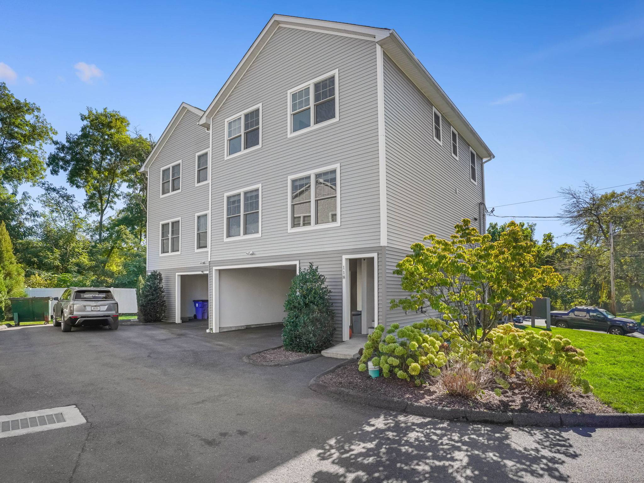 Attention Investors ! Stabilized Cash Flow Gem 3 Bed 2.