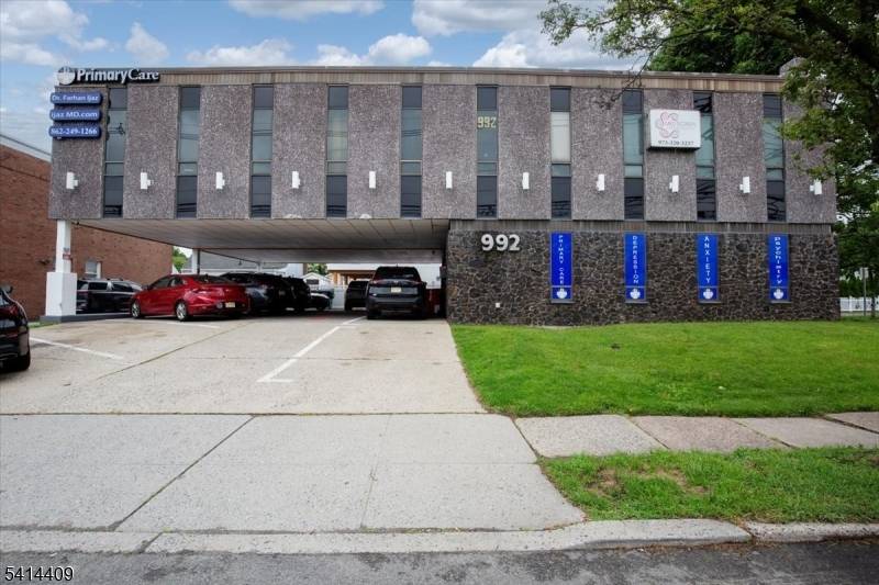 Prime Clifton Investment Opportunity 7 Cap Rate 5, 040 SF Fully Renovated AssetStrategically positioned on a high visibility main road in the heart of Clifton, NJ, this fully renovated 5, ...