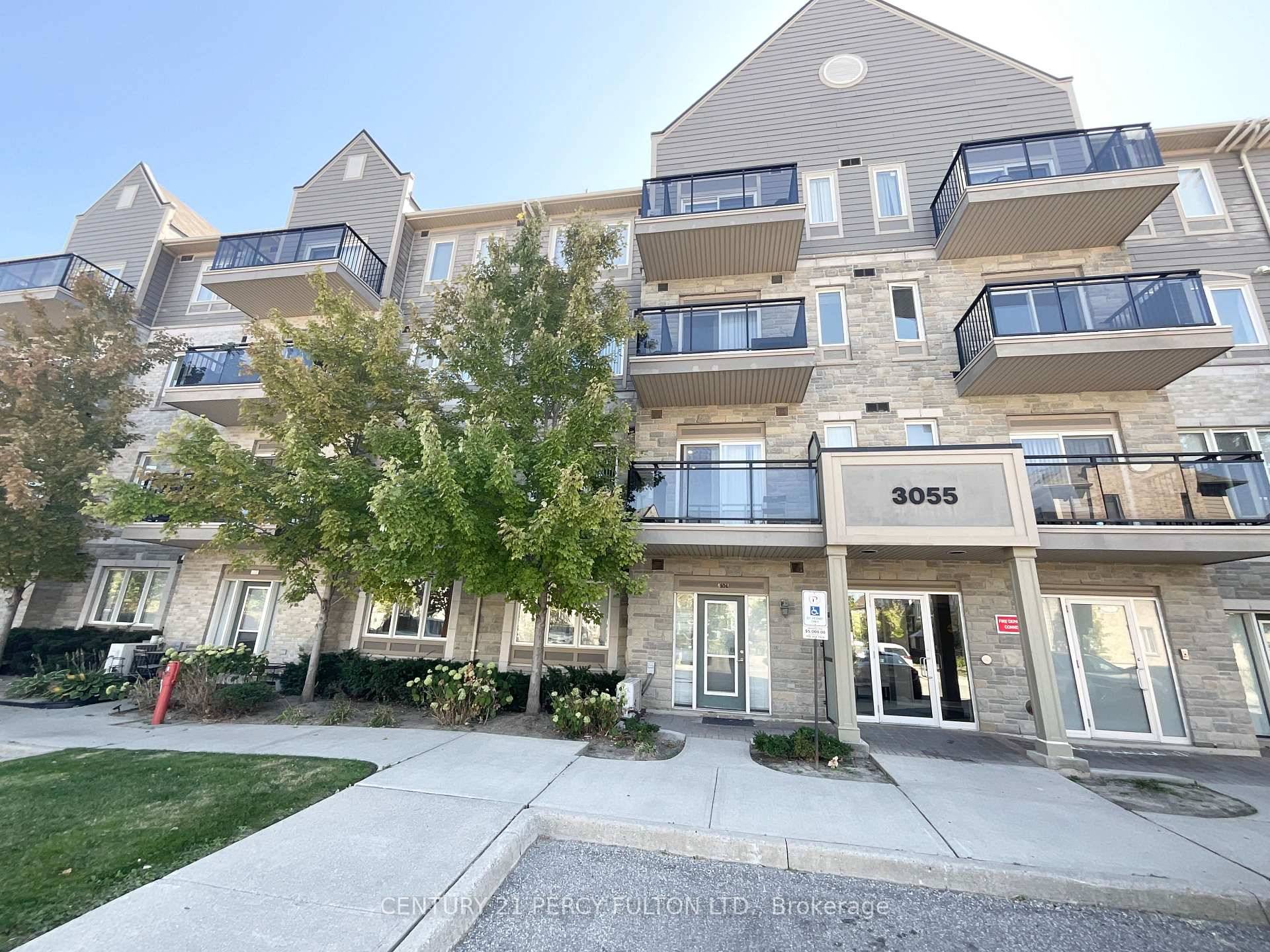 Welcome to this charming 1 bedroom low rise condo nestled in the well maintained, family friendly community of Churchill Meadows.