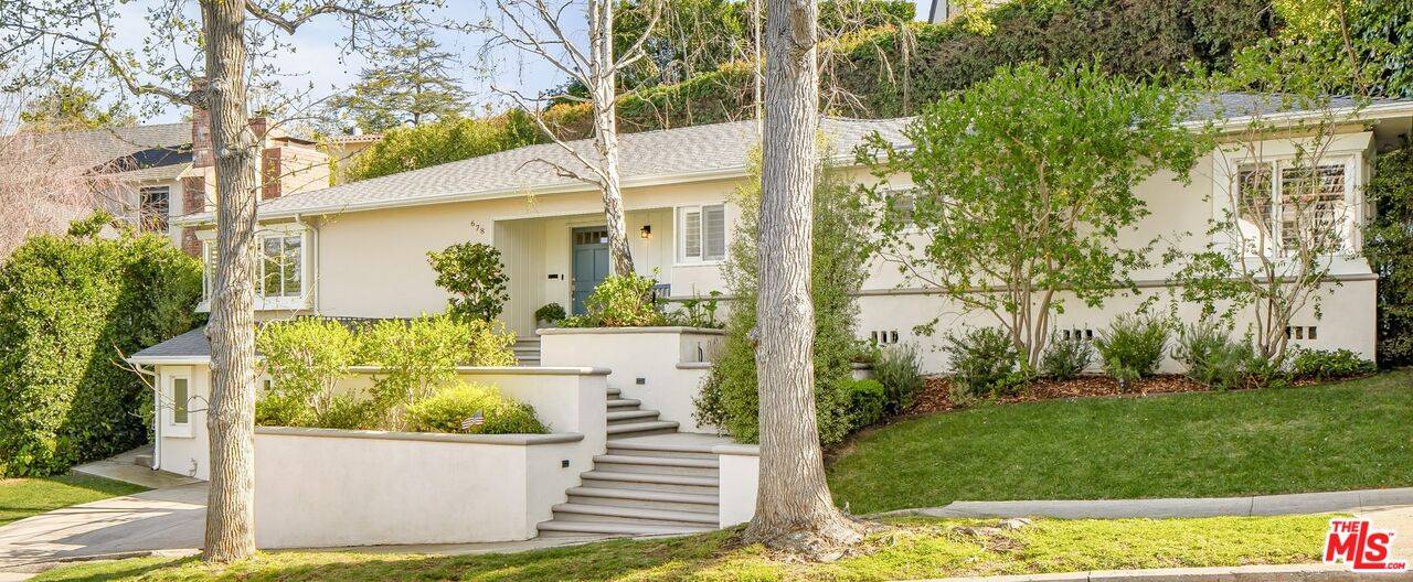 678   Loring Ave 3BR Westwood La
