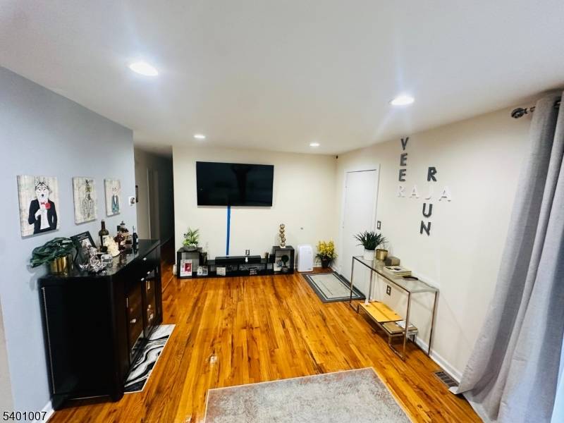 Discover this beautifully updated 2 bedroom, 1 bathroom condo perfectly situated in a desirable community with an array of amenties.