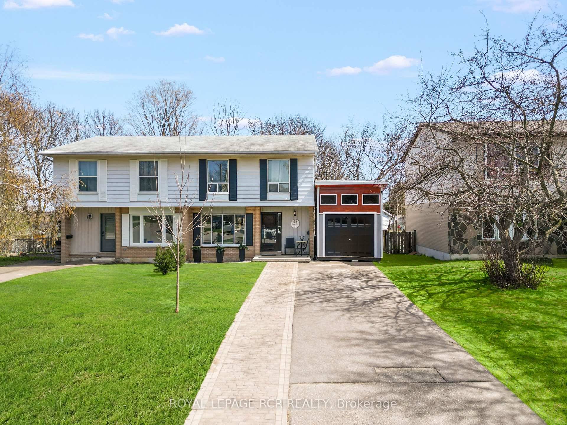 Welcome to 35 South Park Drive a delightful 3 bedroom, 2 bathroom home tucked into one of Orangeville's most established neighbourhoods.